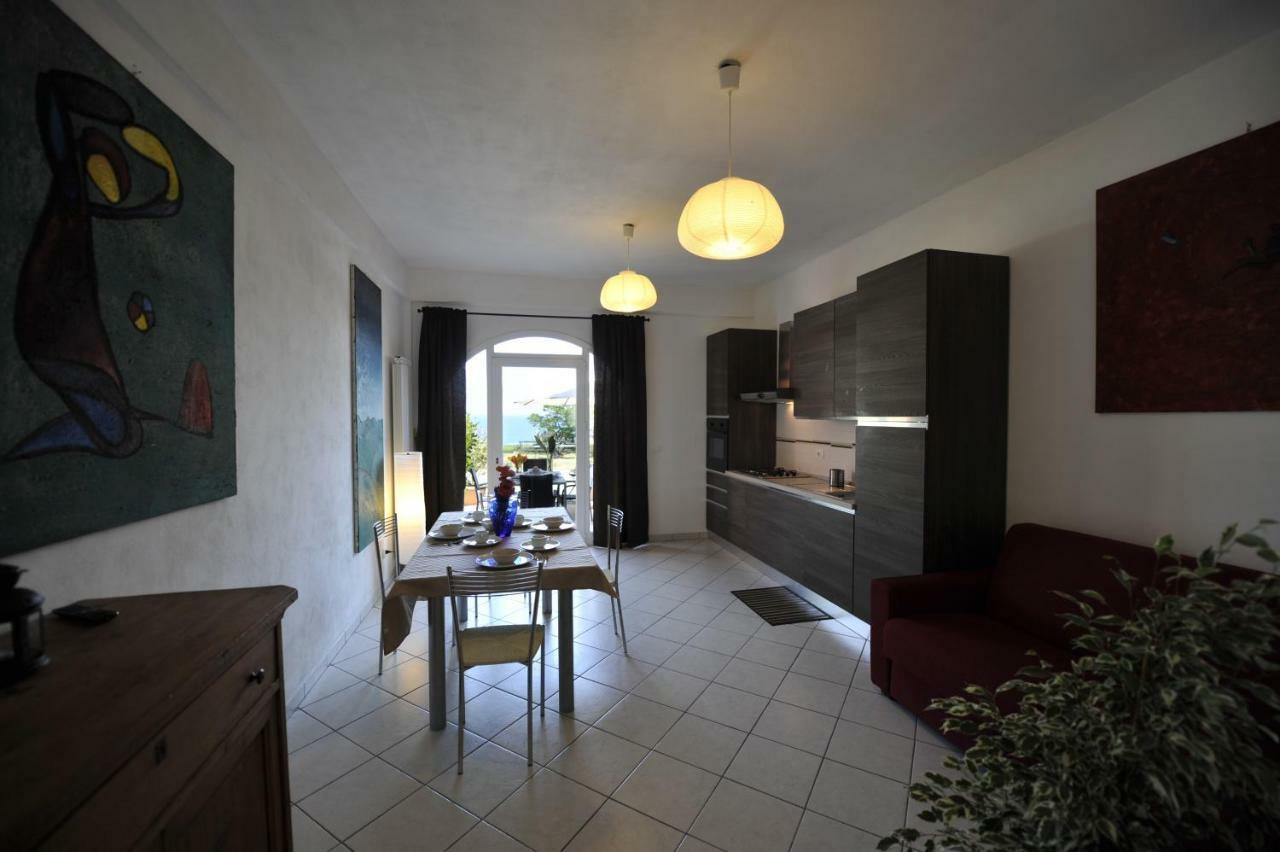 Agriturismo La Tuffatrice 因佩里亚 外观 照片